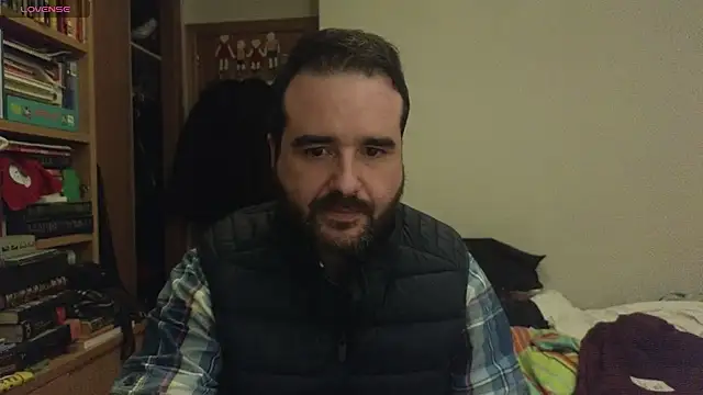 curiosillo83 online show from March 20, 9:24 pm