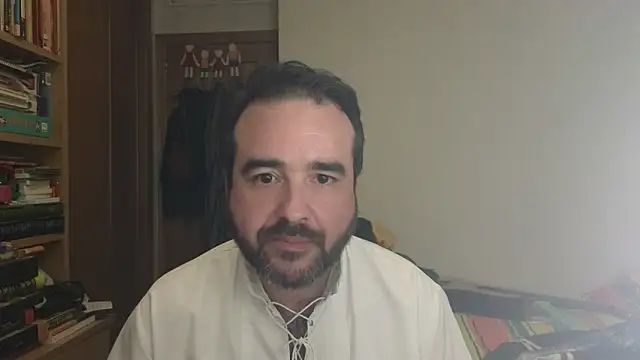 curiosillo83 online show from December 20, 8:05 pm