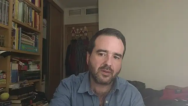 curiosillo83 online show from February 14, 8:27 pm