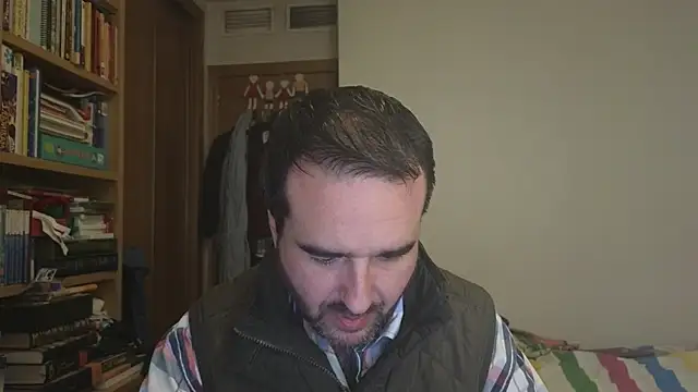 Snapshot of curiosillo83 chatting on March 2, 4:03 pm curiosillo83 online show from March 2, 4:03 pm