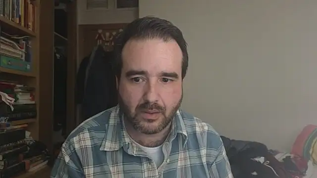 Snapshot of curiosillo83 chatting on March 5, 4:36 pm curiosillo83 online show from March 5, 4:36 pm