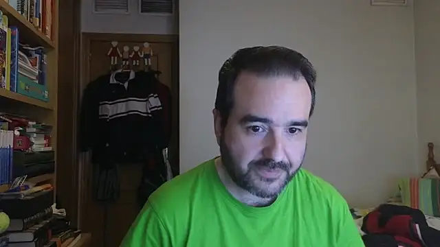 Snapshot of curiosillo83 chatting on March 29, 12:38 pm curiosillo83 online show from March 29, 12:38 pm