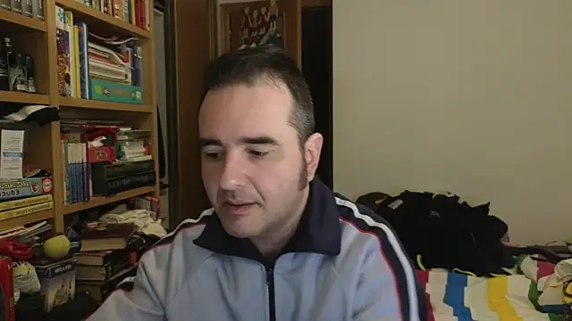 Snapshot of curiosillo83 chatting on April 11, 12:53 pm curiosillo83 online show from April 11, 12:53 pm