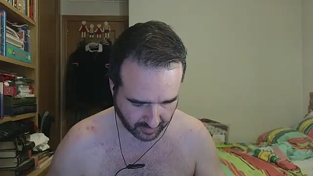 Snapshot of curiosillo83 chatting on May 31, 2:57 pm curiosillo83 online show from May 31, 2:57 pm