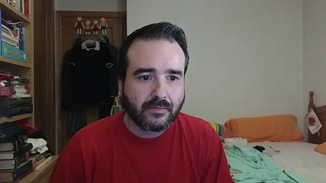 Snapshot of curiosillo83 chatting on June 13, 11:19 am curiosillo83 online show from June 13, 11:19 am