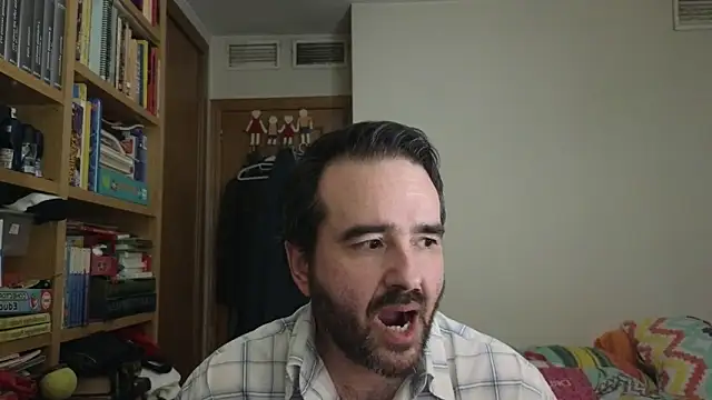 Snapshot of curiosillo83 chatting on July 1, 8:08 pm curiosillo83 online show from July 1, 8:08 pm