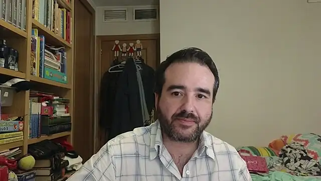 Snapshot of curiosillo83 chatting on July 2, 3:23 am curiosillo83 online show from July 2, 3:23 am