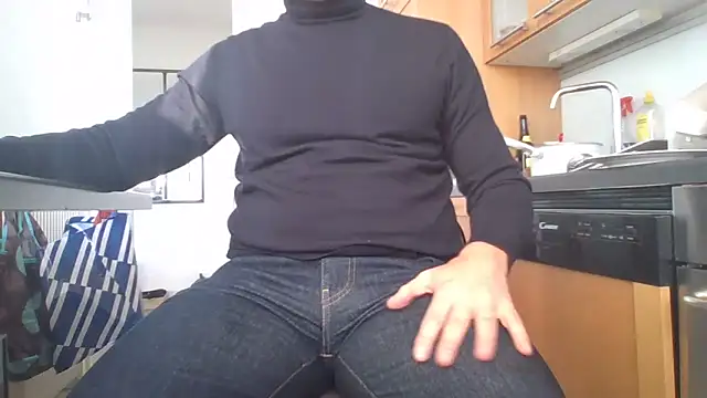 jouet75 online show from January 6, 12:42 pm