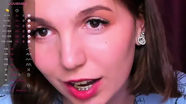 KindHazelHere  online show from March 12, 6:07 am