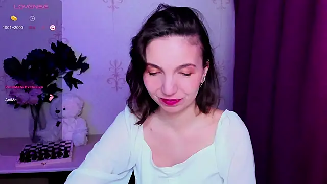 KindHazelHere  online show from March 20, 9:08 pm