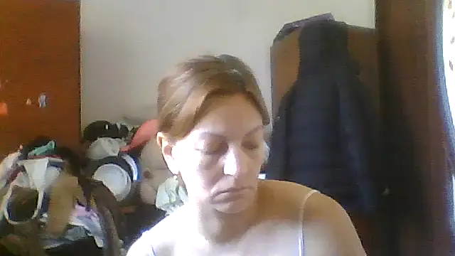 Snapshot of ShawnaAdams chatting on July 18, 9:57 am ShawnaAdams online show from July 18, 9:57 am