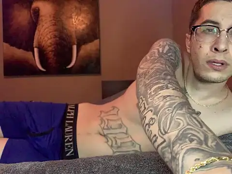 Snapshot of Bwcjoshbanks chatting on February 27, 11:38 pm Bwcjoshbanks online show from February 27, 11:38 pm