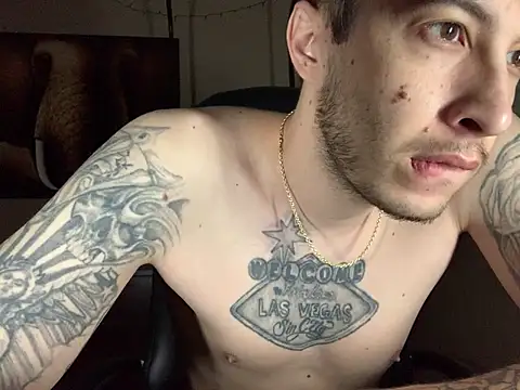 Snapshot of Bwcjoshbanks chatting on June 4, 6:47 pm Bwcjoshbanks online show from June 4, 6:47 pm