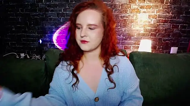 FlowerOfFreedom  online show from December 21, 2:35 pm