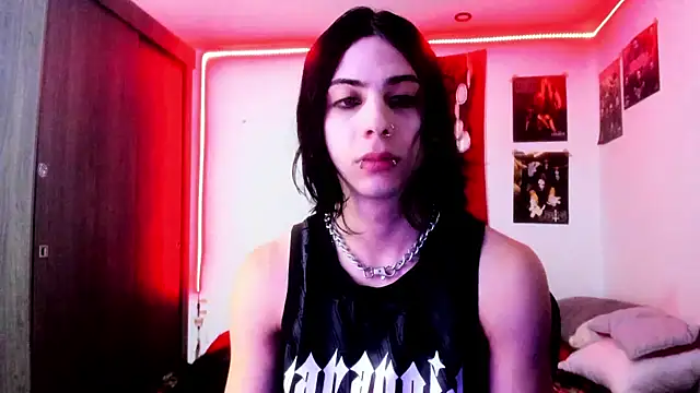 Snapshot of dussk_ chatting on December 7, 4:42 am dussk online show from December 7, 4:42 am
