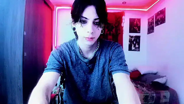 Snapshot of dussk_ chatting on December 21, 5:58 am dussk online show from December 21, 5:58 am