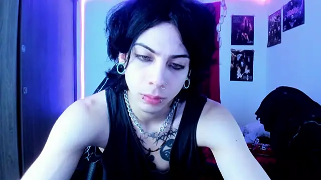 Snapshot of dussk_ chatting on February 20, 7:23 am dussk online show from February 20, 7:23 am