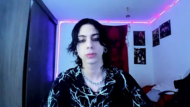 Snapshot of dussk_ chatting on February 23, 3:56 am dussk online show from February 23, 3:56 am