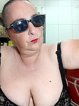 Snapshot of eroticjessitop chatting on May 4, 4:58 pm eroticjessitop online show from May 4, 4:58 pm