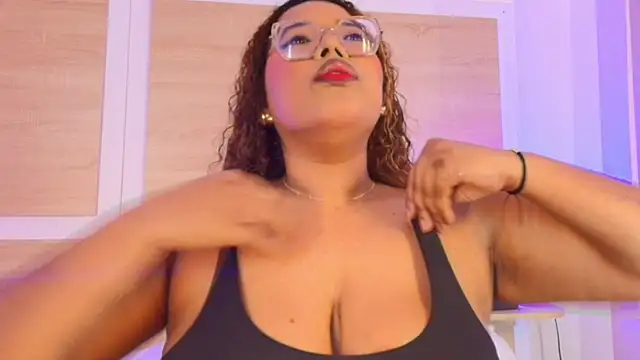Snapshot of _nickypurple_ chatting on July 10, 1:58 pm nickypurple online show from July 10, 1:58 pm