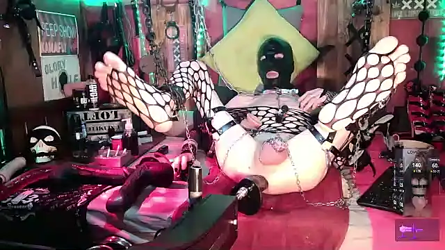 Snapshot of Kamafly4you chatting on February 15, 11:36 pm Kamafly4you online show from February 15, 11:36 pm