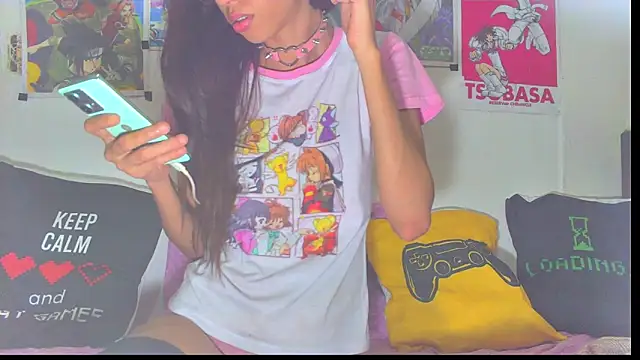 Snapshot of ArtemisChan chatting on June 13, 9:57 pm ArtemisChan online show from June 13, 9:57 pm