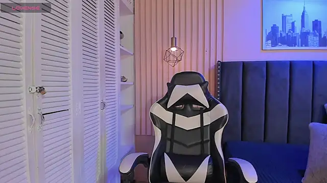 ashlye miller  online show from November 14, 4:11 am