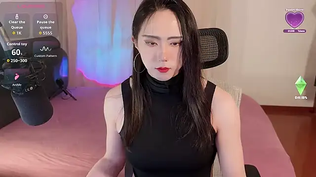 liliwang03 online show from October 27, 1:04 pm