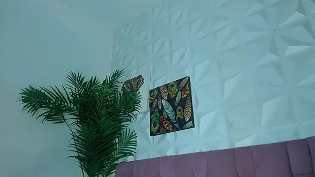 Hellen Sky online show from February 5, 7:07 pm