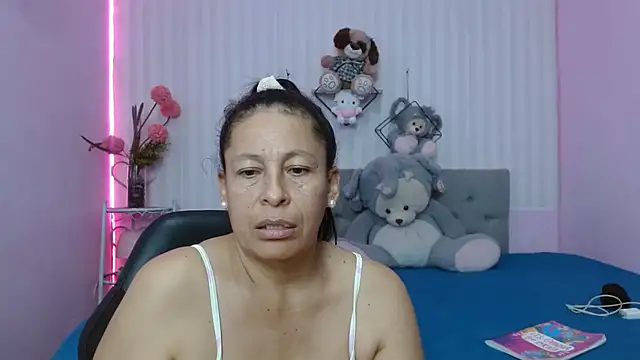 mature martina online show from May 24, 10:53 am