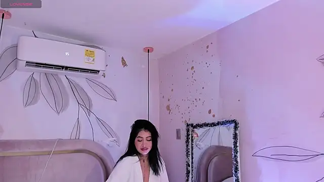 Snapshot of JESYSOZ23_ chatting on January 6, 3:42 am JESYSOZ23 online show from January 6, 3:42 am