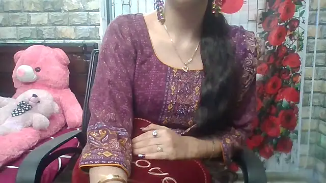 Sexy iknoor online show from February 24, 5:27 am