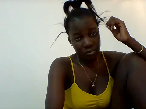 Snapshot of Alessandrajenna chatting on February 15, 11:30 am Alessandrajenna online show from February 15, 11:30 am