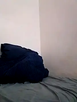 pretty-donna online show from November 16, 7:47 am