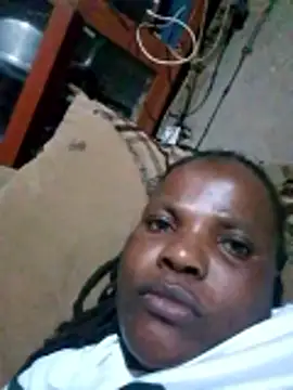 pretty-donna online show from April 20, 5:26 pm