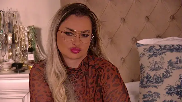 Denisse Perry online show from March 2, 12:13 am