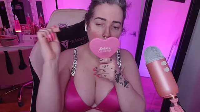 rachelbrooksxx online show from June 5, 7:30 pm