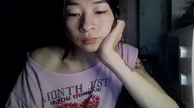 Snapshot of CarlyJoy chatting on March 21, 5:45 pm CarlyJoy online show from March 21, 5:45 pm