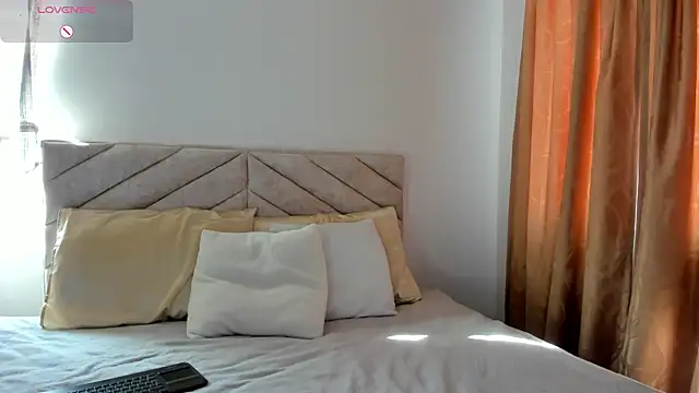 im amber online show from December 20, 1:11 pm