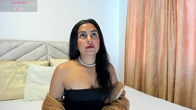 im amber online show from January 14, 12:45 pm