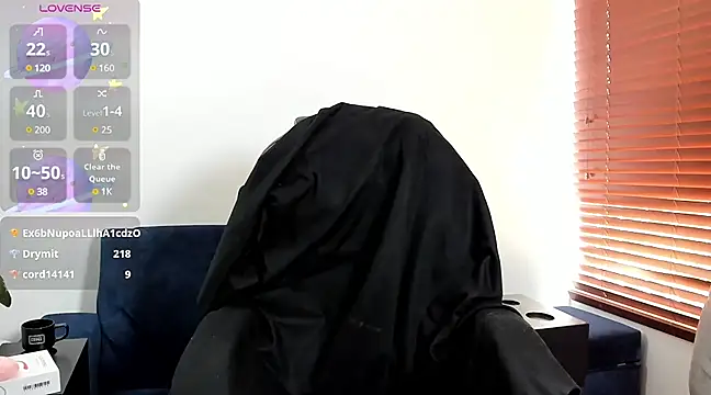 im amber online show from March 1, 4:22 pm