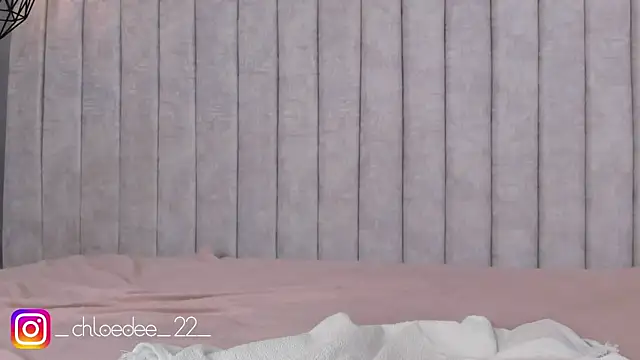 Snapshot of chloe_d chatting on December 31, 1:41 pm chloe d online show from December 31, 1:41 pm