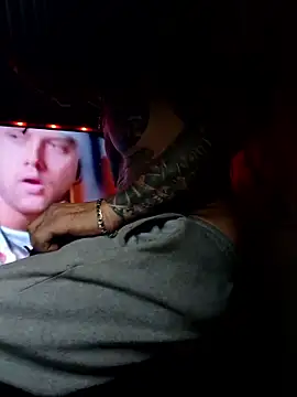 deepstroker42071 online show from September 17, 8:38 am