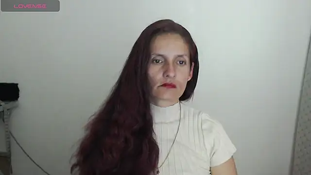 Snapshot of catalina_duran1 chatting on June 10, 1:28 am catalina duran1 online show from June 10, 1:28 am