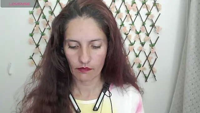 Snapshot of catalina_duran1 chatting on July 24, 3:37 am catalina duran1 online show from July 24, 3:37 am