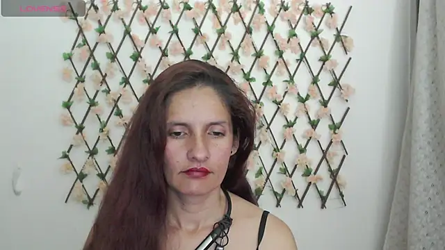 Snapshot of catalina_duran1 chatting on July 25, 4:10 am catalina duran1 online show from July 25, 4:10 am