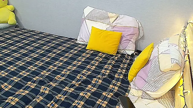 KathrineBerry online show from February 12, 8:59 am