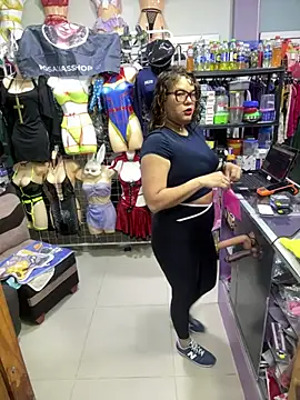 ROSALIALUCY online show from June 19, 2:43 pm