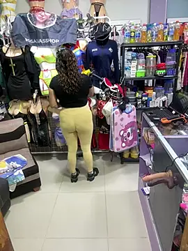 ROSALIALUCY online show from June 21, 11:46 am