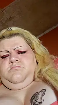 Snapshot of ducicsajsziii chatting on December 8, 7:47 am ducicsajsziii online show from December 8, 7:47 am